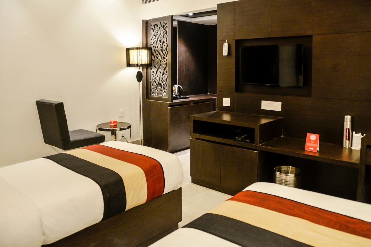 Oyo 1358 Hotel Crossroad Lucknow Exterior photo